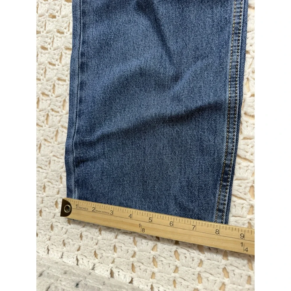 Levis please check